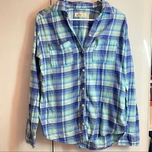 HOLLISTER PLAID FLANNEL SHIRT